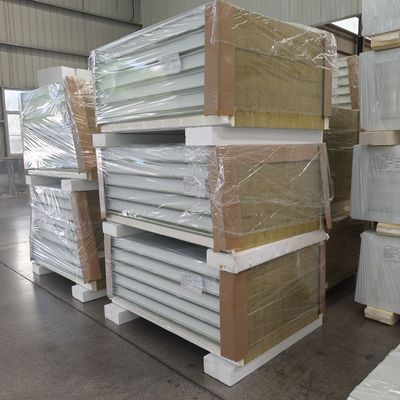 Kalite  A-Class PU Foam Sandwich Panels 50mm Thermal Insulation Fabrika