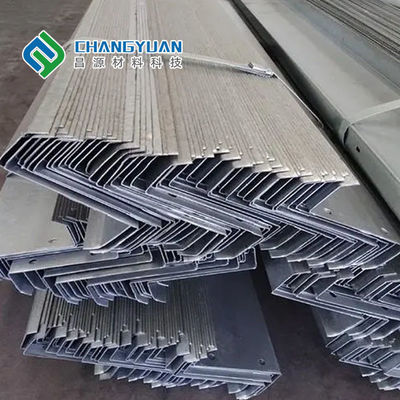 Özelleştirilebilir uzunlukta C/Z şeklinde galvanizli çelik profilleri