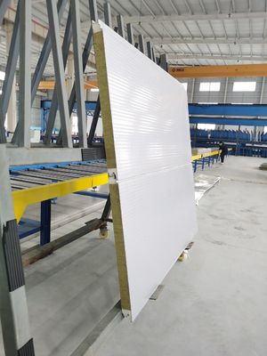 Uzun süreli bina performansı için hafif ve su geçirmez PU panel duvarı