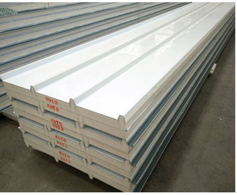 Yangın geçirmez Su geçirmez Polyurethane Sandviç Çatı Paneli Ses yalıtımı