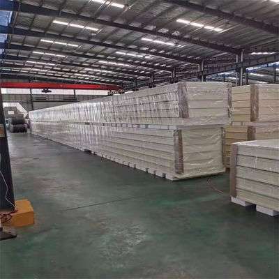 Ses geçirmez yalıtımlı sandviç PU soğuk oda panelleri sıcaklık kontrolüyle depolama için