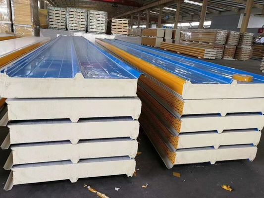 Ateş Eşitliği Yumuşak Ağırlıklı Suya Karşı PU Çatılı Sandviç Paneli