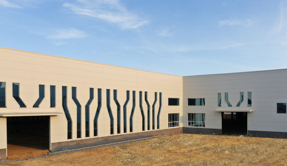 Çatı ve İnşaat için Hava Geçirmezlik/Su Geçirmezlik ve Isı Yalıtımı Özellikli Yüksek Mukavemetli PU Sandviç Panel