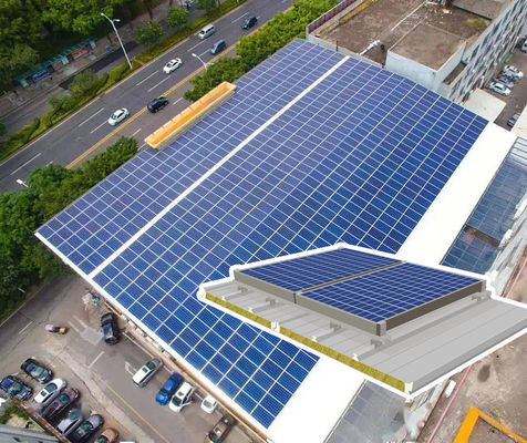 Ürünler için 1000mm Genişliği ve Özelleştirilebilir Uzunluğu Güneş Çatı Paneli