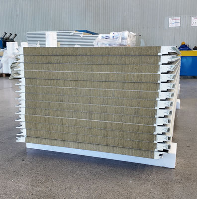 Çeşitli renklerde Beveled kenarlı ısı geçirmez perde duvarı metal panel