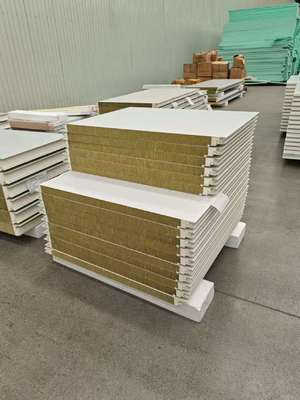 Metal duvar panelleri ve sandviç panelleri açık hava projeleri için mükemmel bir eşleşme