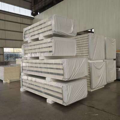 Endüstriyel ve ticari soğuk odalar için üstün yangın direnci ve ısı yalıtımına sahip A seviyesinde yangın geçirmez kaya yünü yalıtım levhası