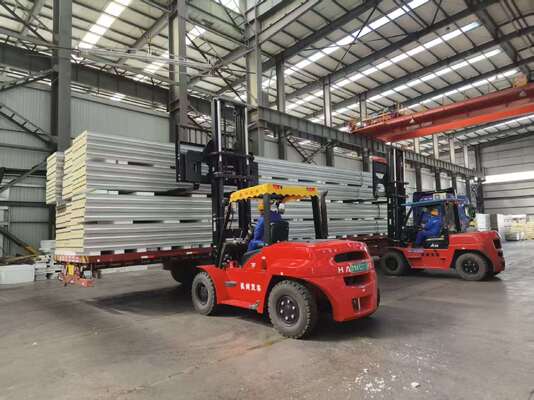 Endüstriyel Binalar İçin Üstün Ses ve Termal Yalıtımlı Korozyona Dayanıklı PIR Çatı Panelleri