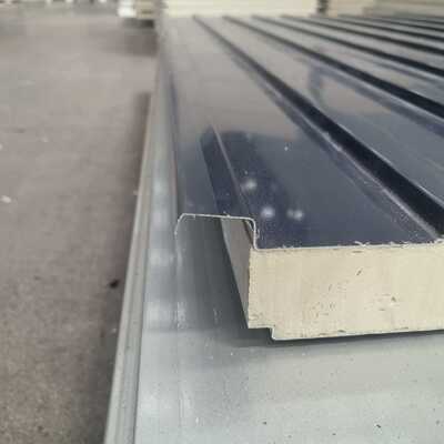 Uzun Hizmet Ömrüne ve ≤0.02W/m*K Termal İletkenliğe Sahip Korozyona Dayanıklı PIR Çatı Panelleri